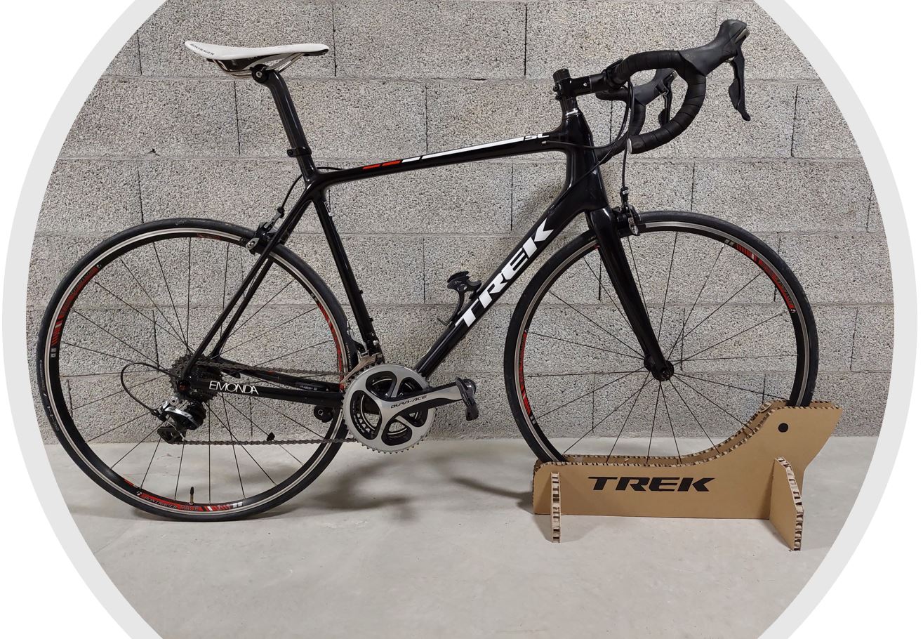 Fahrrad-Ständer aus recyceltem und recycelbarem Karton, natürlich, biologisch abbaubar, nachhaltig, umweltfreundlich, umweltfreundliche Konstruktion mit erheblicher Reduzierung der CO2-Emissionen, vorteilhaft im Hinblick auf den ökologischen Fussabdruck, leichte Lösung, einfach aufzubauen und zu transportieren, eine Geste für den Planeten, ein umweltbewusstes Image, innovativ und modern, im Einklang mit ökologischen Werten, nein zur Plastikverschmutzung, Pharo Hexagon