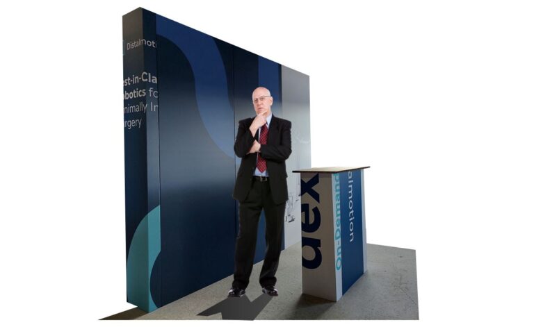 Cloison ECOPANEL, PLV, mobilier et stand d’exposition en carton recyclé et recyclable, naturel, biodégradable, durable, écologique, construction respectueuse de l'environnement avec une réduction d’émission de CO2 considérable, avantageux en termes d'empreinte écologique, solution légère, facile à monter et à transporter, un geste pour la planète, une image éco-responsable, innovante et moderne, en accord avec les valeurs écologiques, non à la pollution en plastique