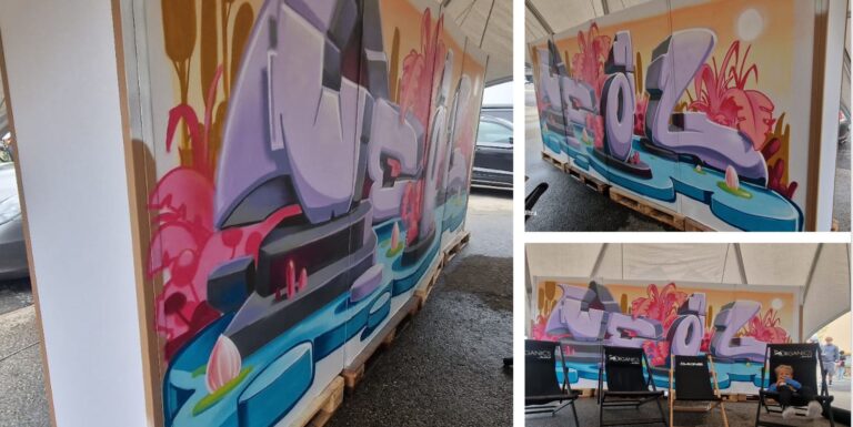 Cloison ECOPANEL en carton recyclé et recyclable, naturel, biodégradable, durable, écologique, construction respectueuse de l'environnement avec une réduction d’émission de CO2 considérable, avantageux en termes d'empreinte écologique, solution légère, facile à monter et à transporter, un geste pour la planète, une image éco-responsable, innovante et moderne, en accord avec les valeurs écologiques, non à la pollution en plastique