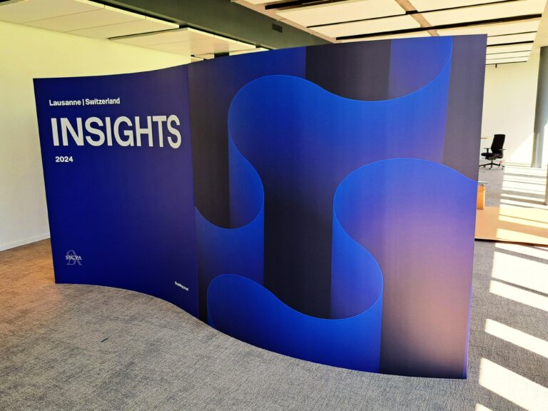 Cloison ECOPANEL, PLV, mobilier et stand d’exposition en carton recyclé et recyclable, naturel, biodégradable, durable, écologique, construction respectueuse de l'environnement avec une réduction d’émission de CO2 considérable, avantageux en termes d'empreinte écologique, solution légère, facile à monter et à transporter, un geste pour la planète, une image éco-responsable, innovante et moderne, en accord avec les valeurs écologiques, non à la pollution en plastique